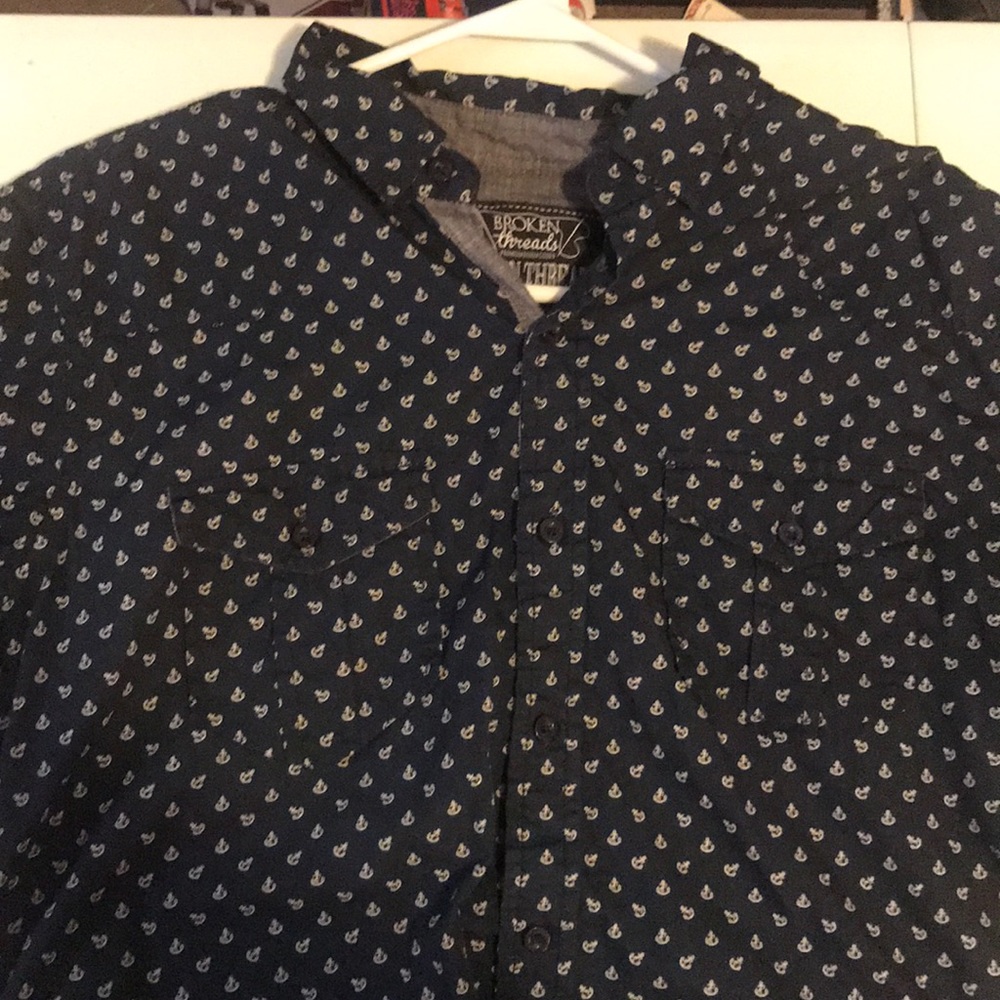 Broken Threads Short Sleeve Collar